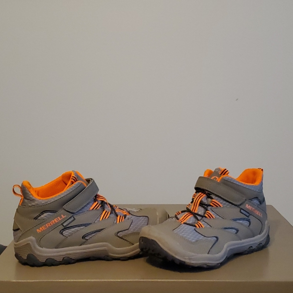 Merrell Boys waterproof shoe